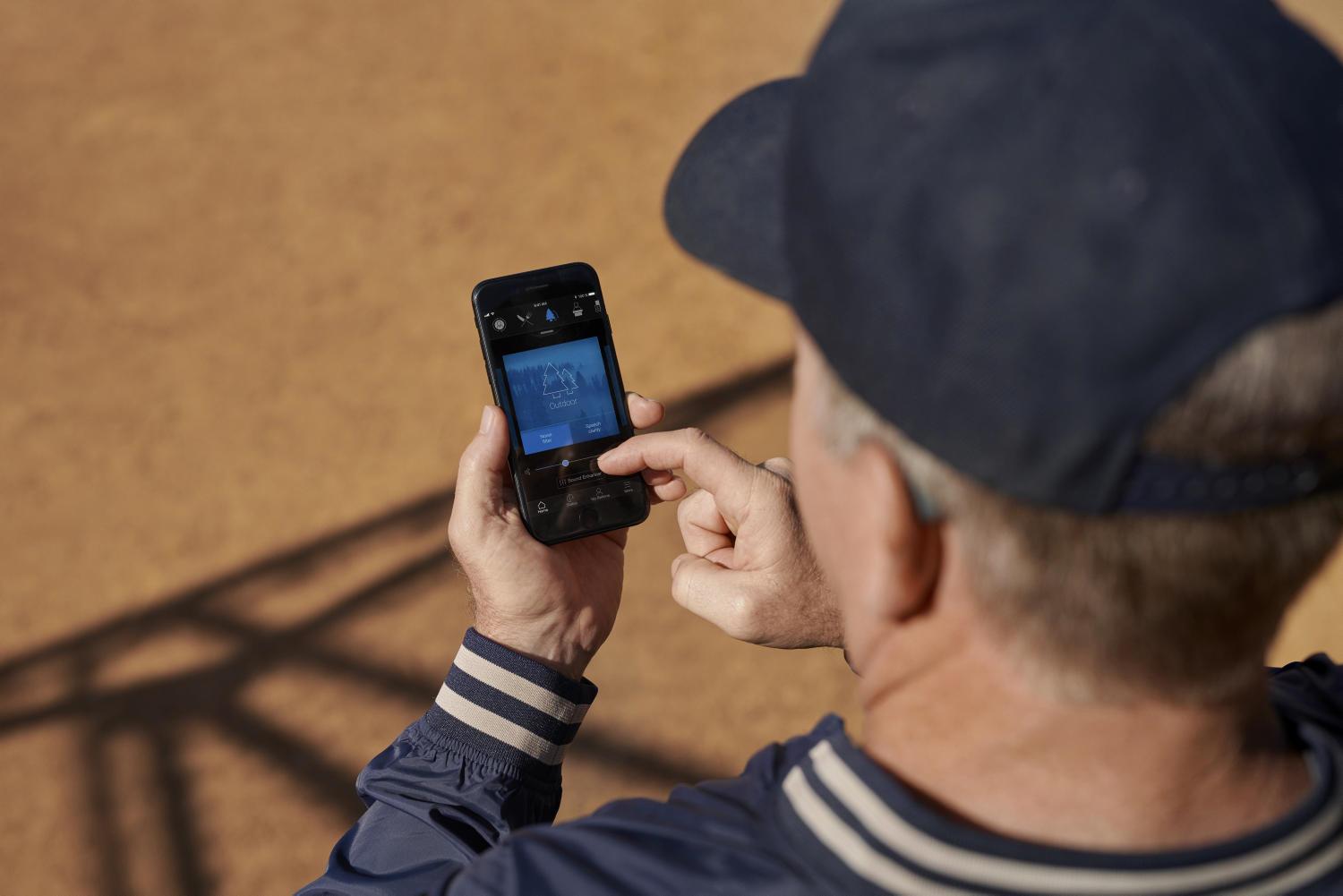 Control your hearing aid via apps| Beltone Amaze